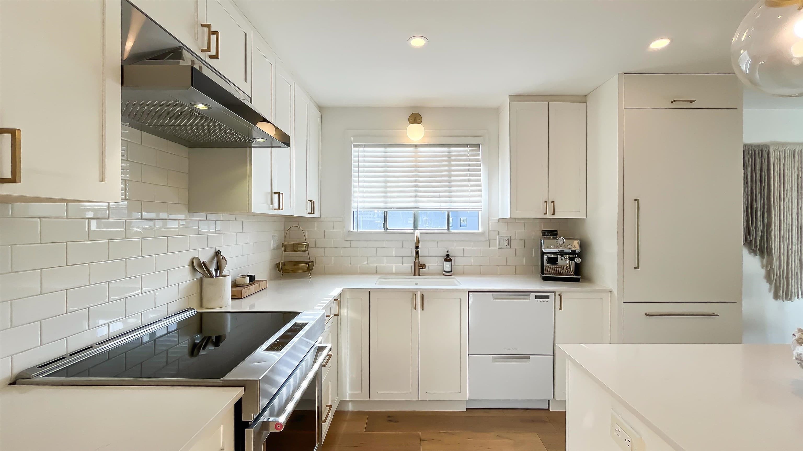 602 - 1165 Burnaby Street, Vancouver, V6E 1P3 — photo 4