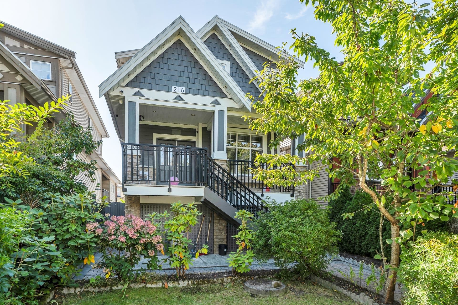 216 Hume Street, New Westminster