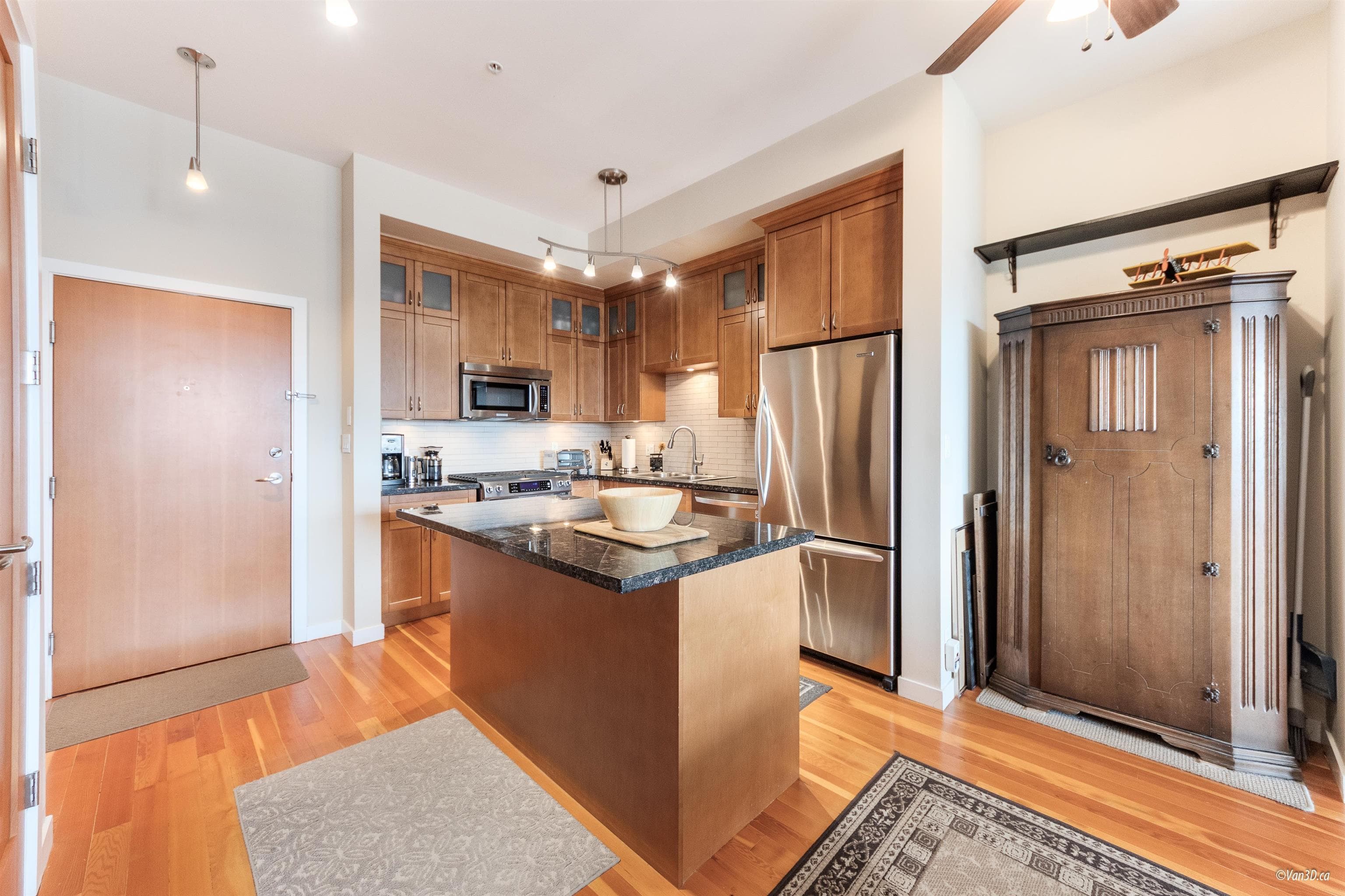 306 - 240 Salter Street, New Westminster, V3M 0C1 — photo 4