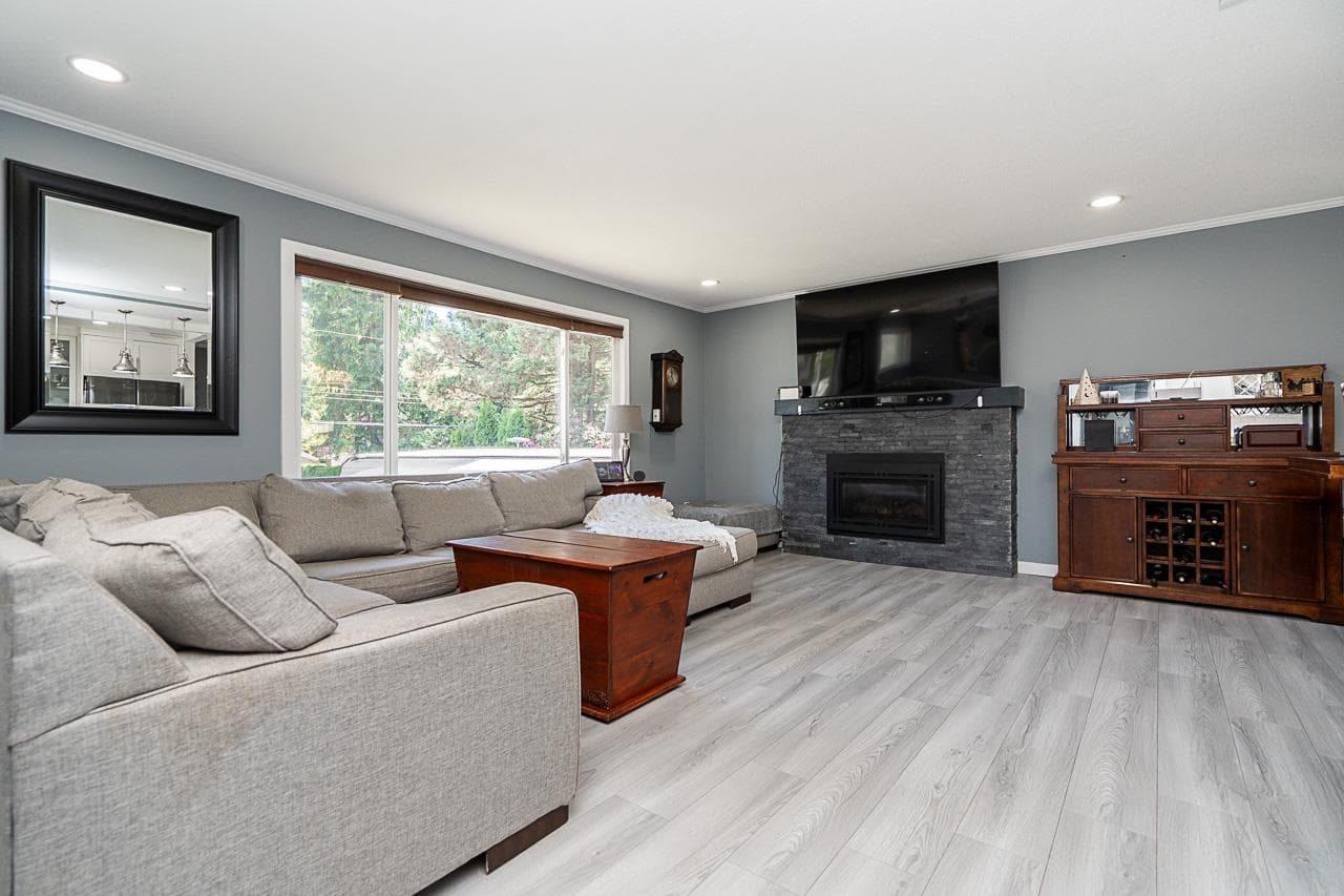 2877 266b Street, Langley, V4W 3B2 — photo 3