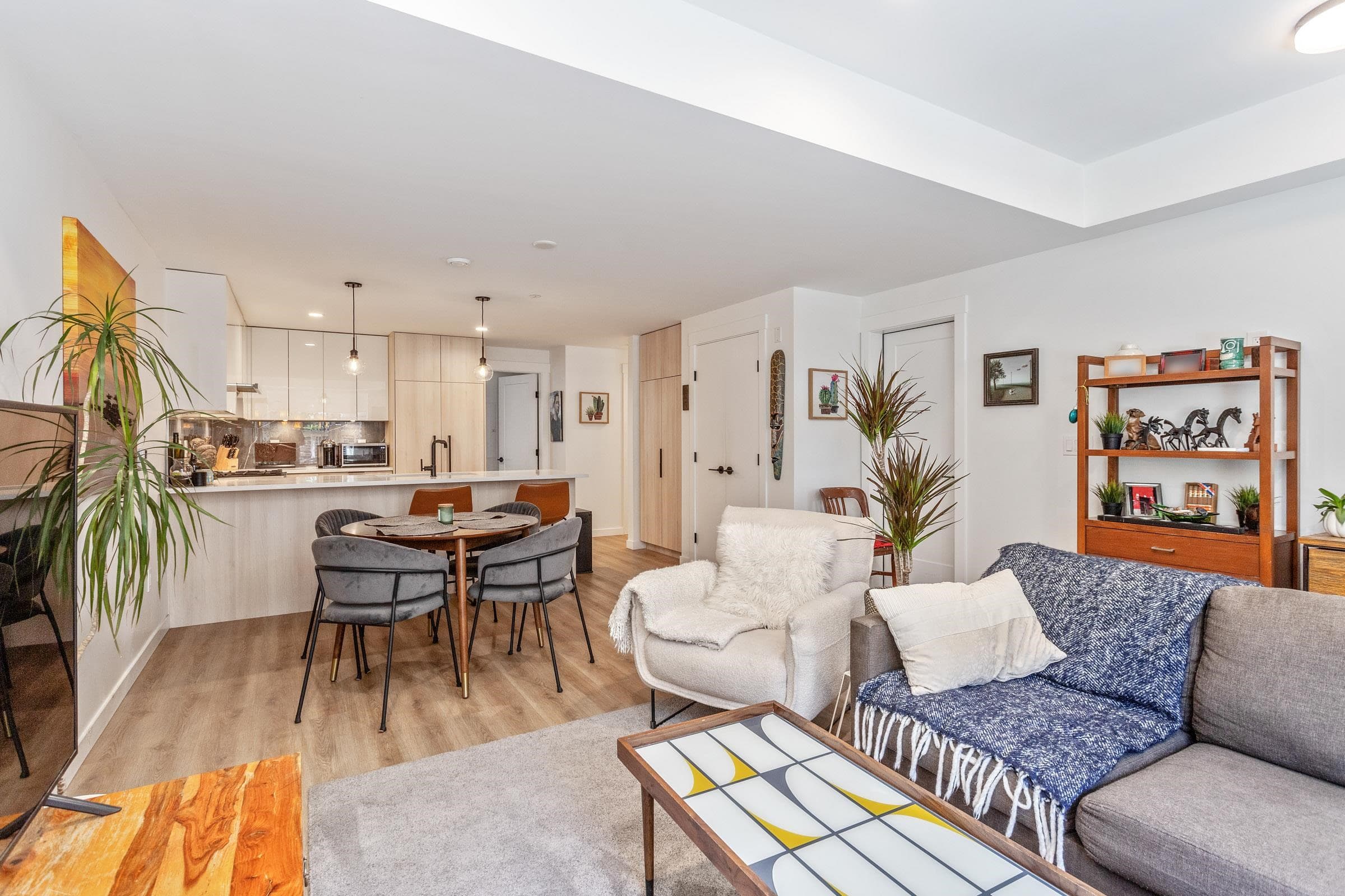 6 - 237 Ridgeway Avenue, North Vancouver, V7L 0H6 — photo 5