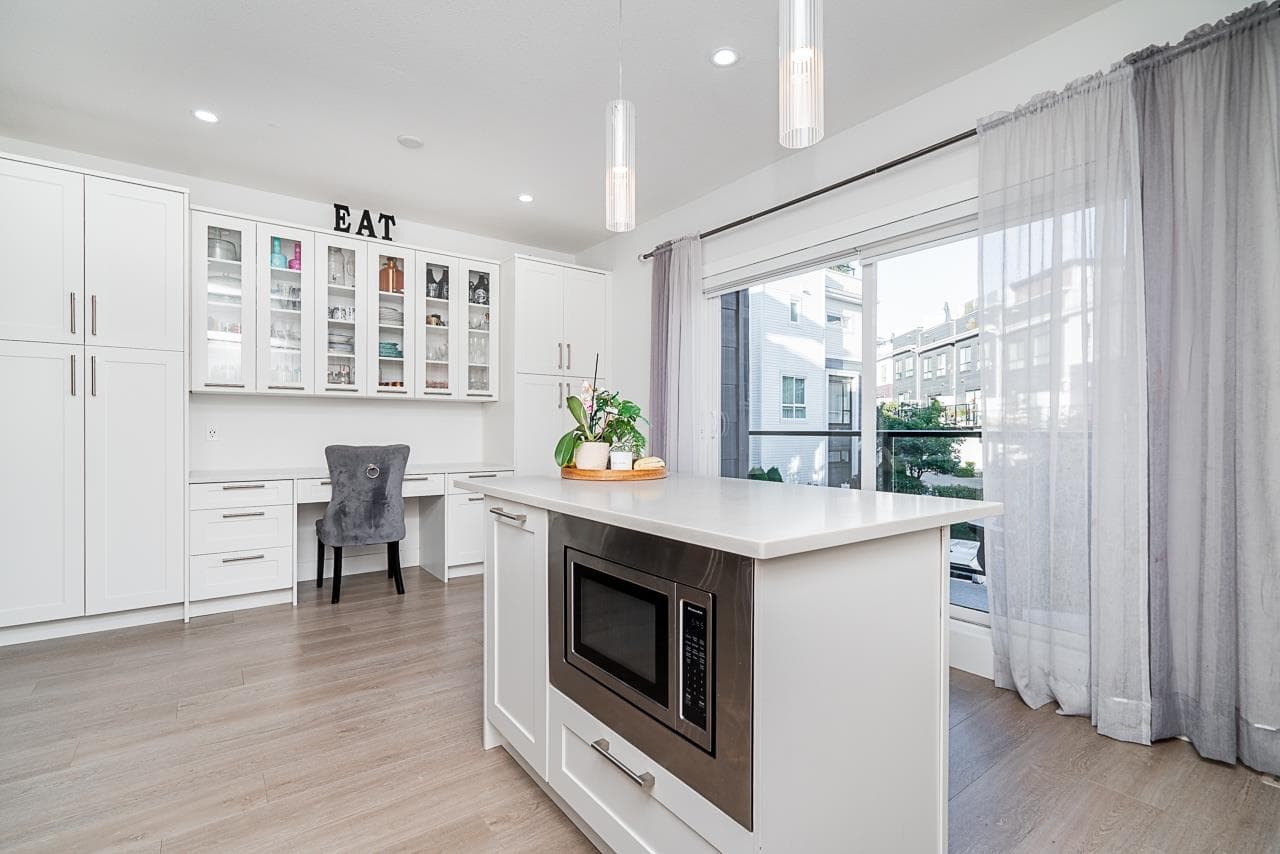 197 - 2277 Oak Meadows Drive, Surrey, V3Z 0W6 — photo 5