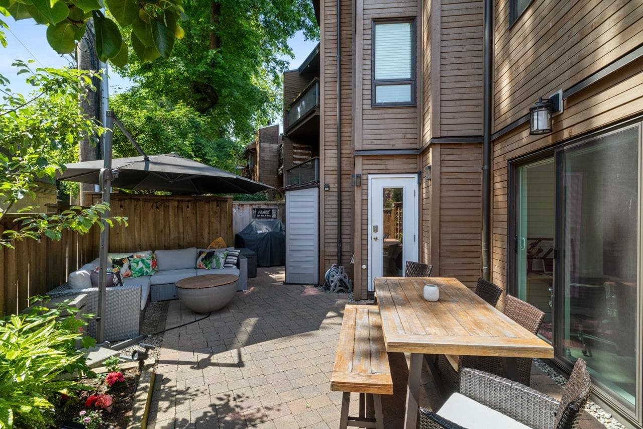 204 - 2410 Cornwall Avenue, Vancouver