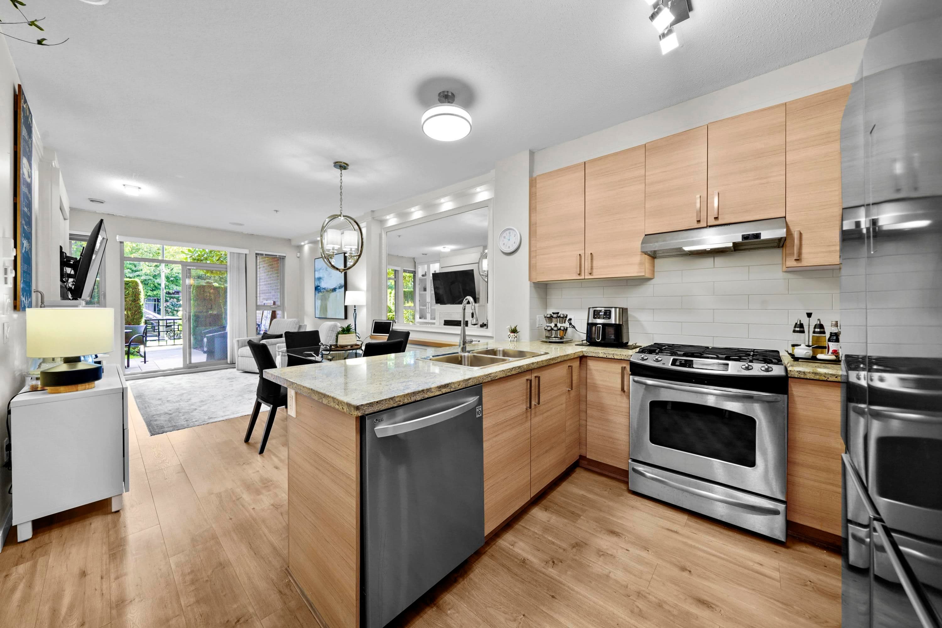 113 - 1150 Kensal Place, Coquitlam, V3B 0H4 — photo 2