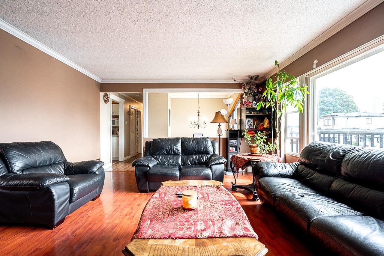 11707 82b Avenue, Delta, V4C 2E8 — photo 4