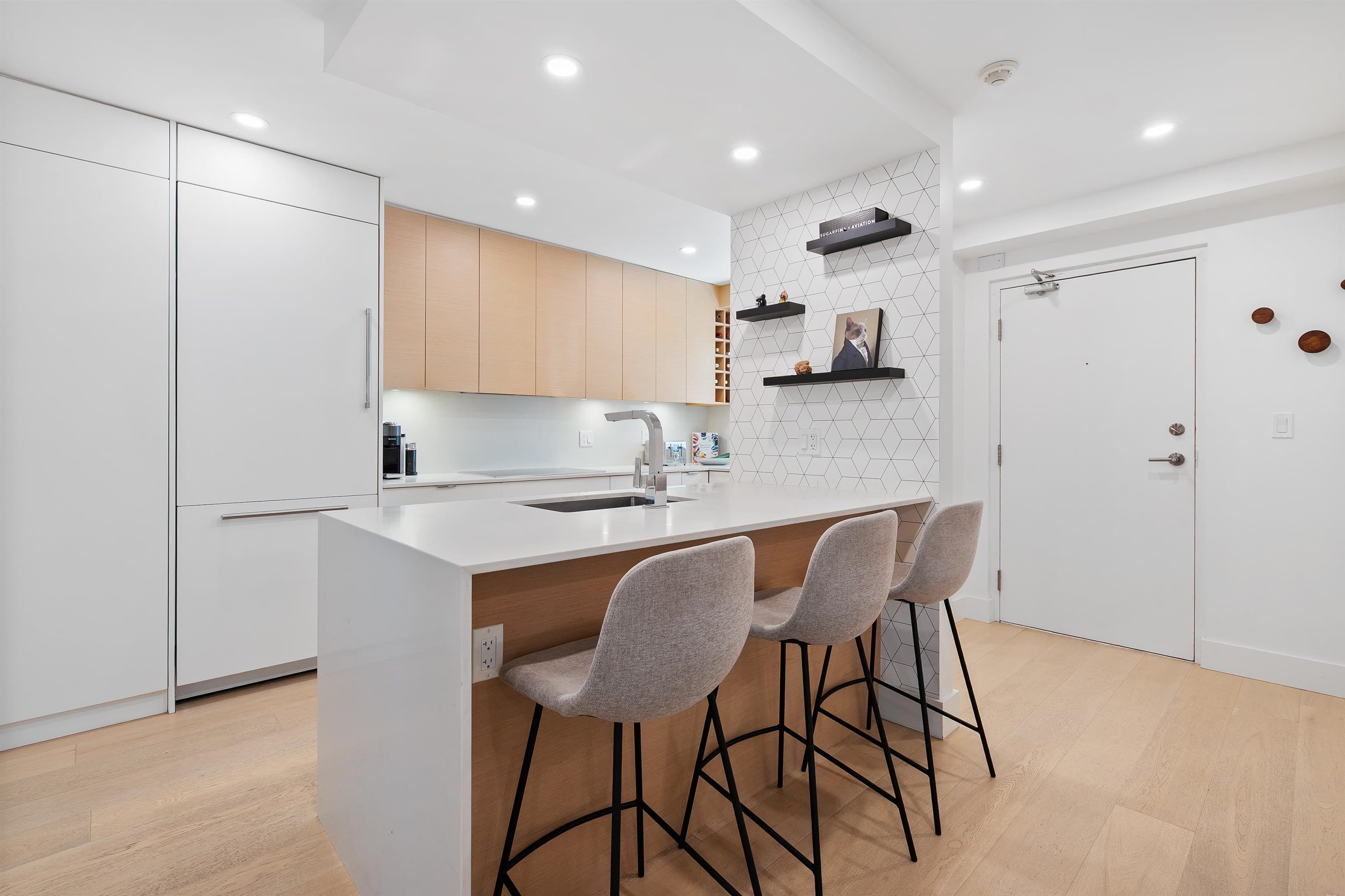 301 - 1350 Comox Street, Vancouver, V6E 4E1 — photo 5