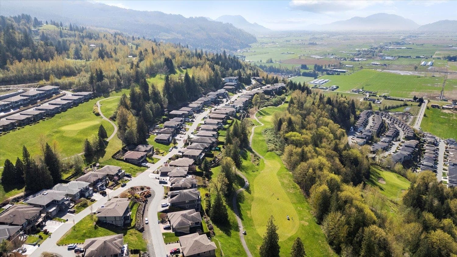 208 - 51075 Falls Court, Chilliwack, V4Z 1K7 — photo 2