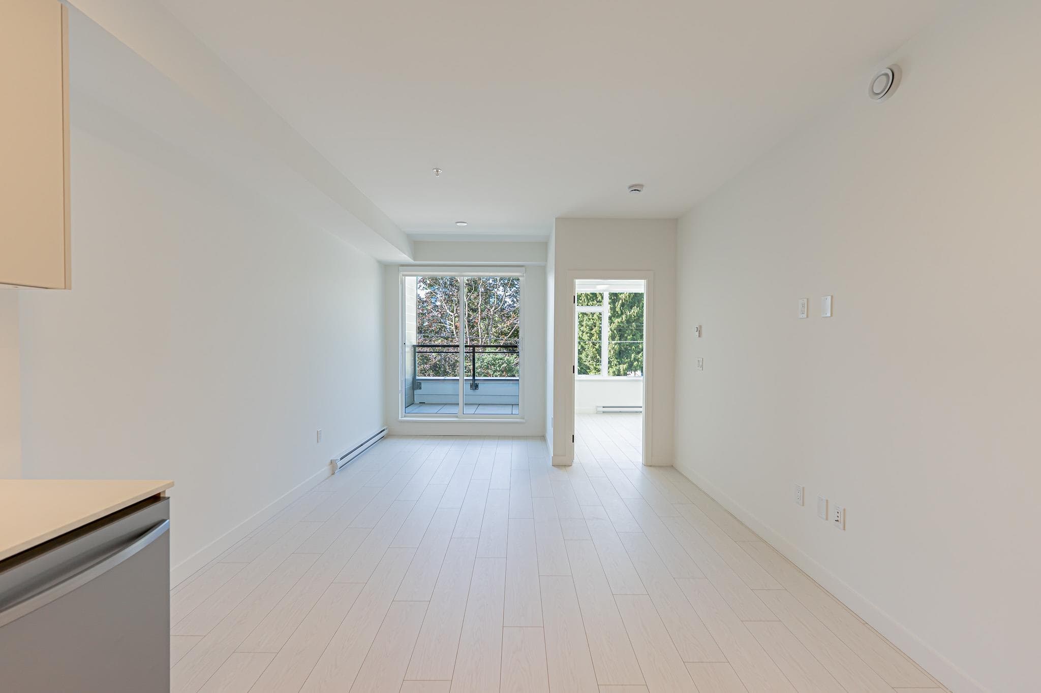 205 - 10466 138a Street, Surrey, V3T 4L3 — photo 3