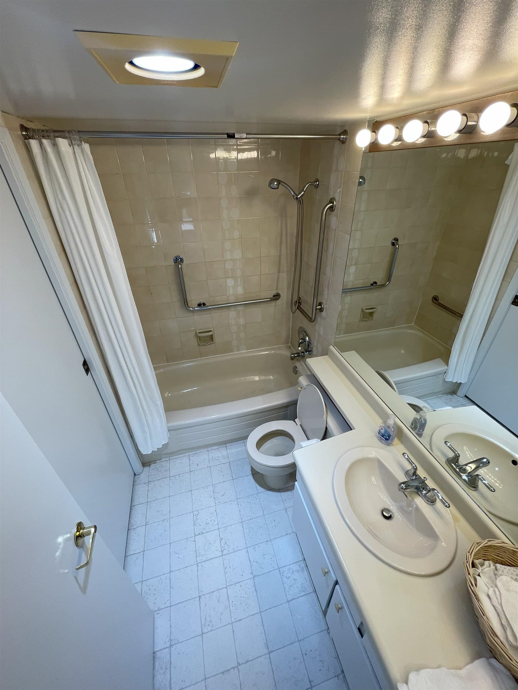 306 - 3740 Albert Street, Burnaby, V5C 5Y7 — photo 4