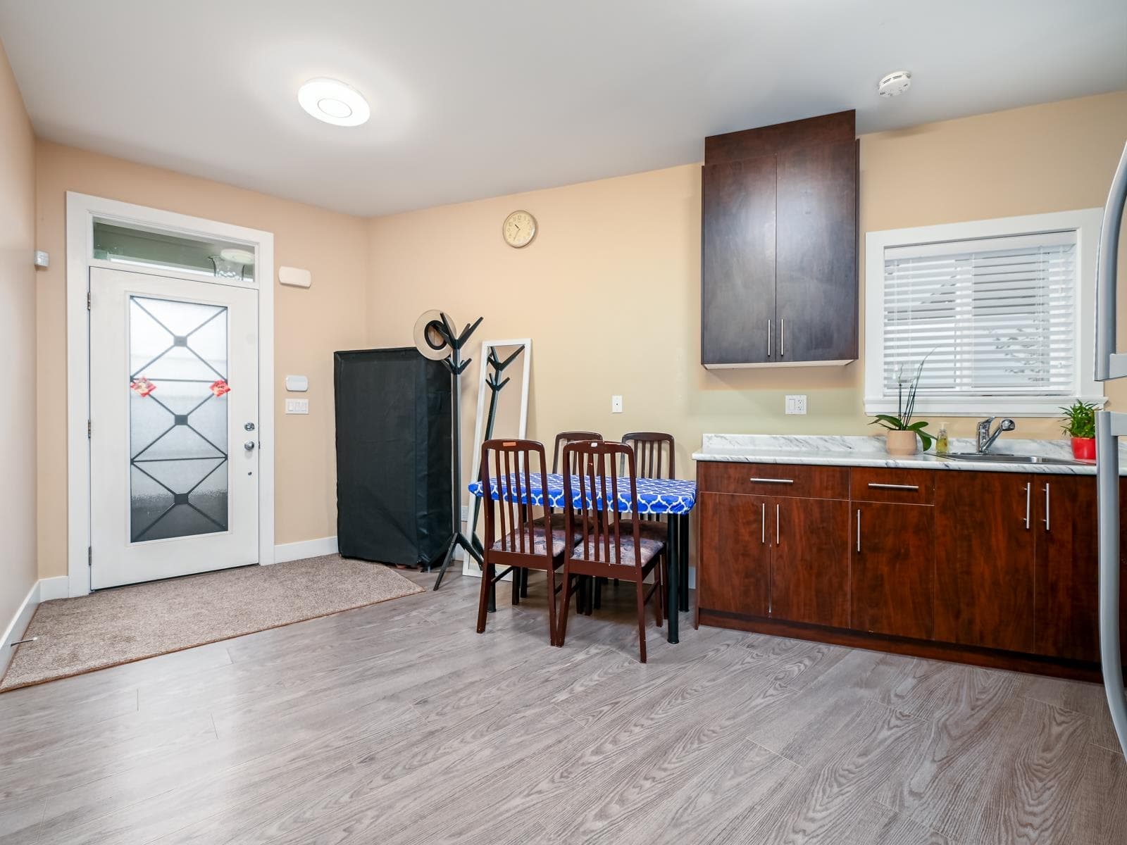 6050 Hardwick Street, Burnaby, V5G 1R6 — photo 2