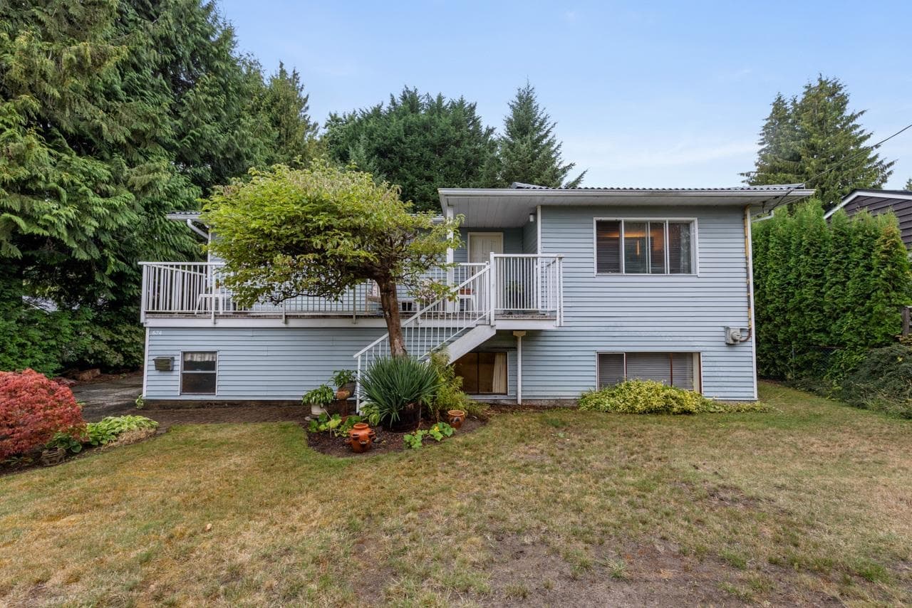 674 Blue Mountain Street, Coquitlam, V3J 4R6 — photo 1