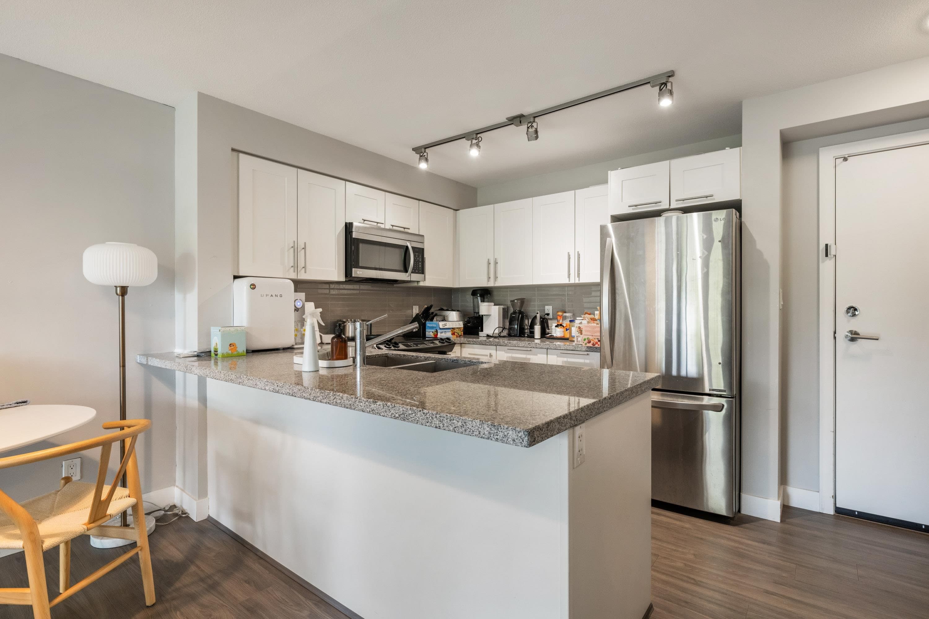 305 - 12075 Edge Street, Maple Ridge, V2X 9E6 — photo 2