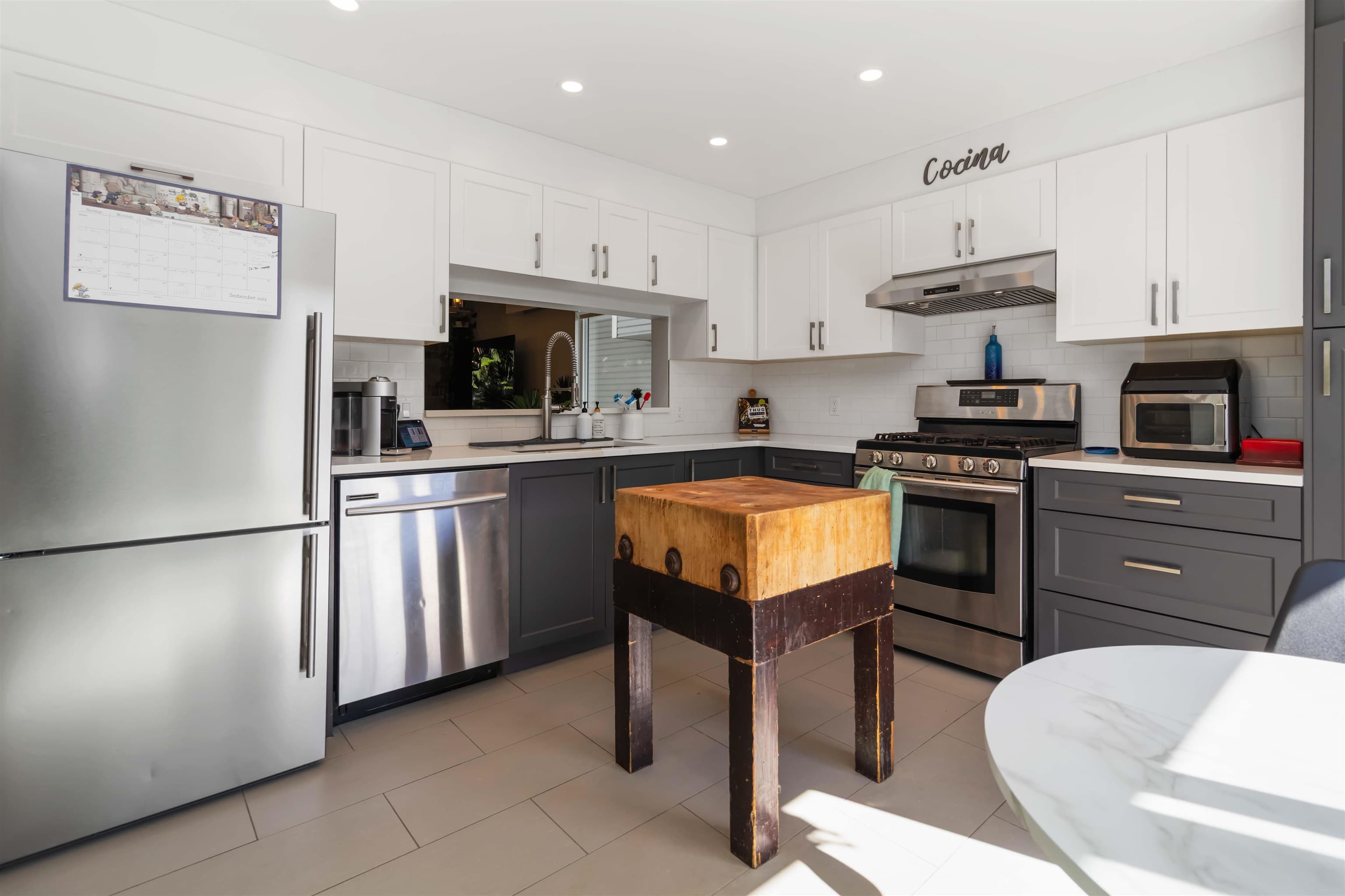 8187 Forest Grove Drive, Burnaby