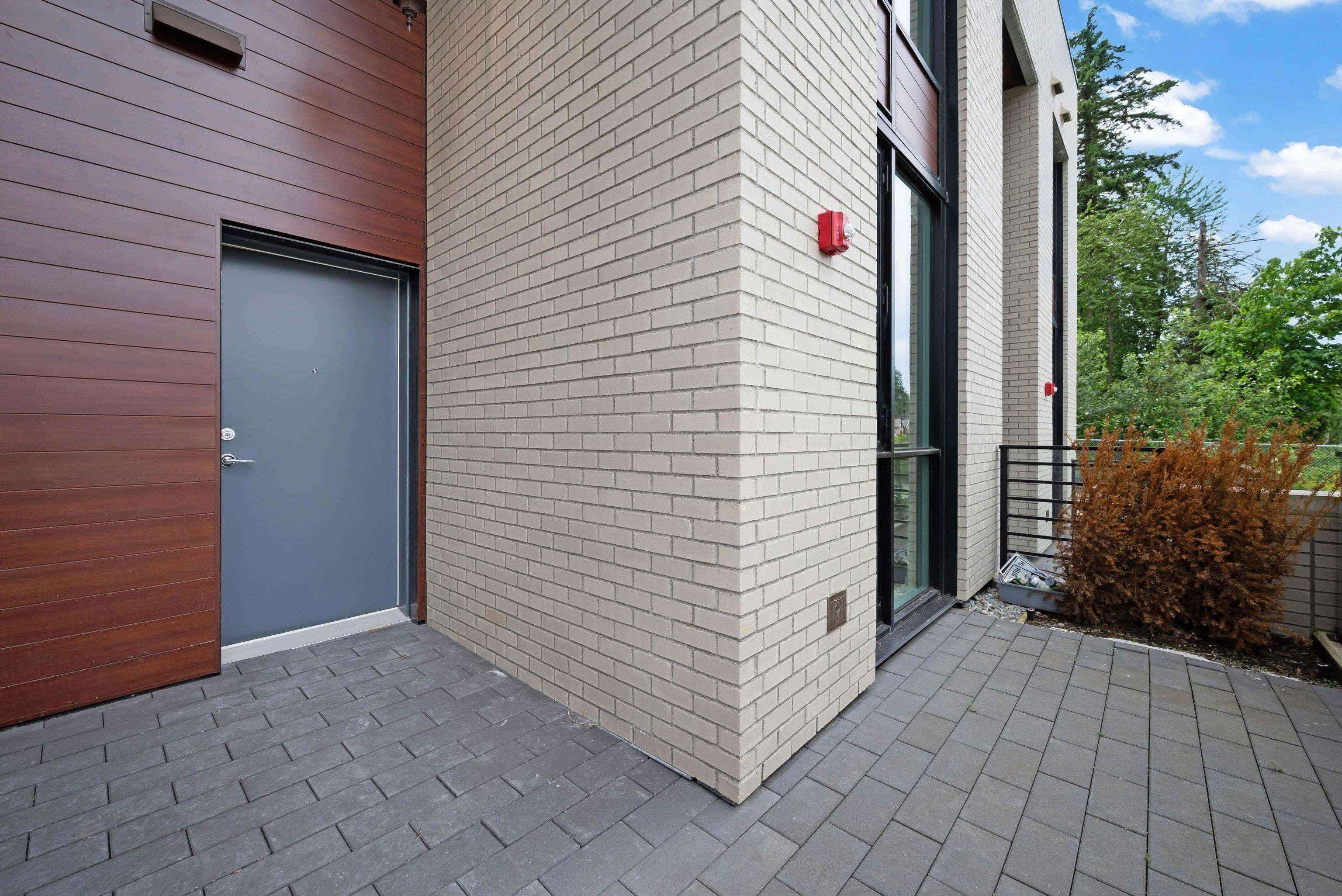 104 - 10333 133 Street, Surrey, V3R 2H4 — photo 1