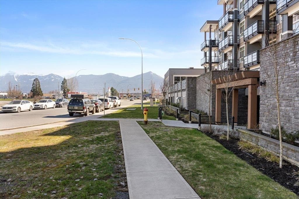 510 - 45562 Airport Road, Chilliwack, V2P 0J8 — photo 2
