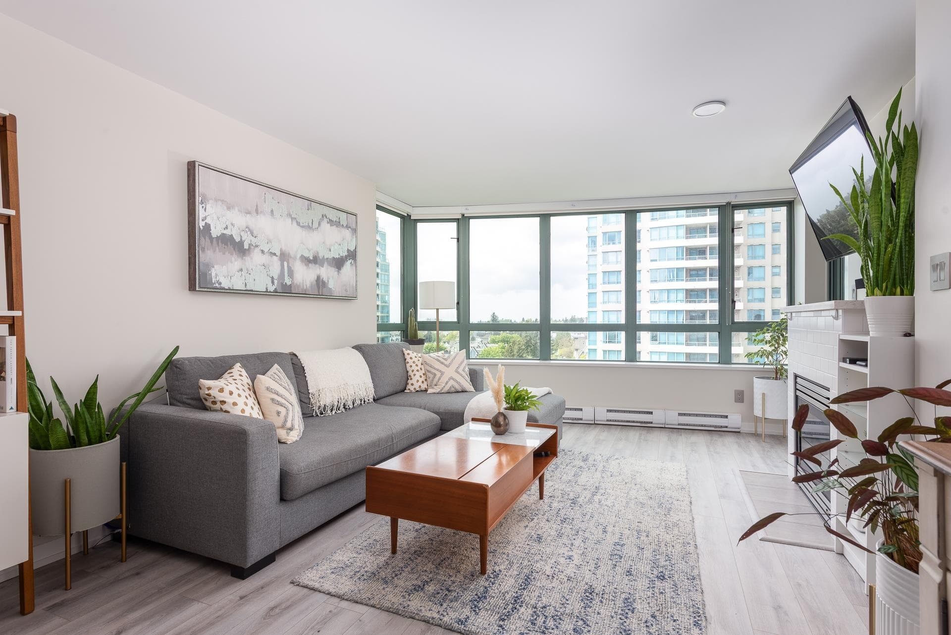 905 - 6659 Southoaks Crescent, Burnaby, V5E 4M9 — photo 3