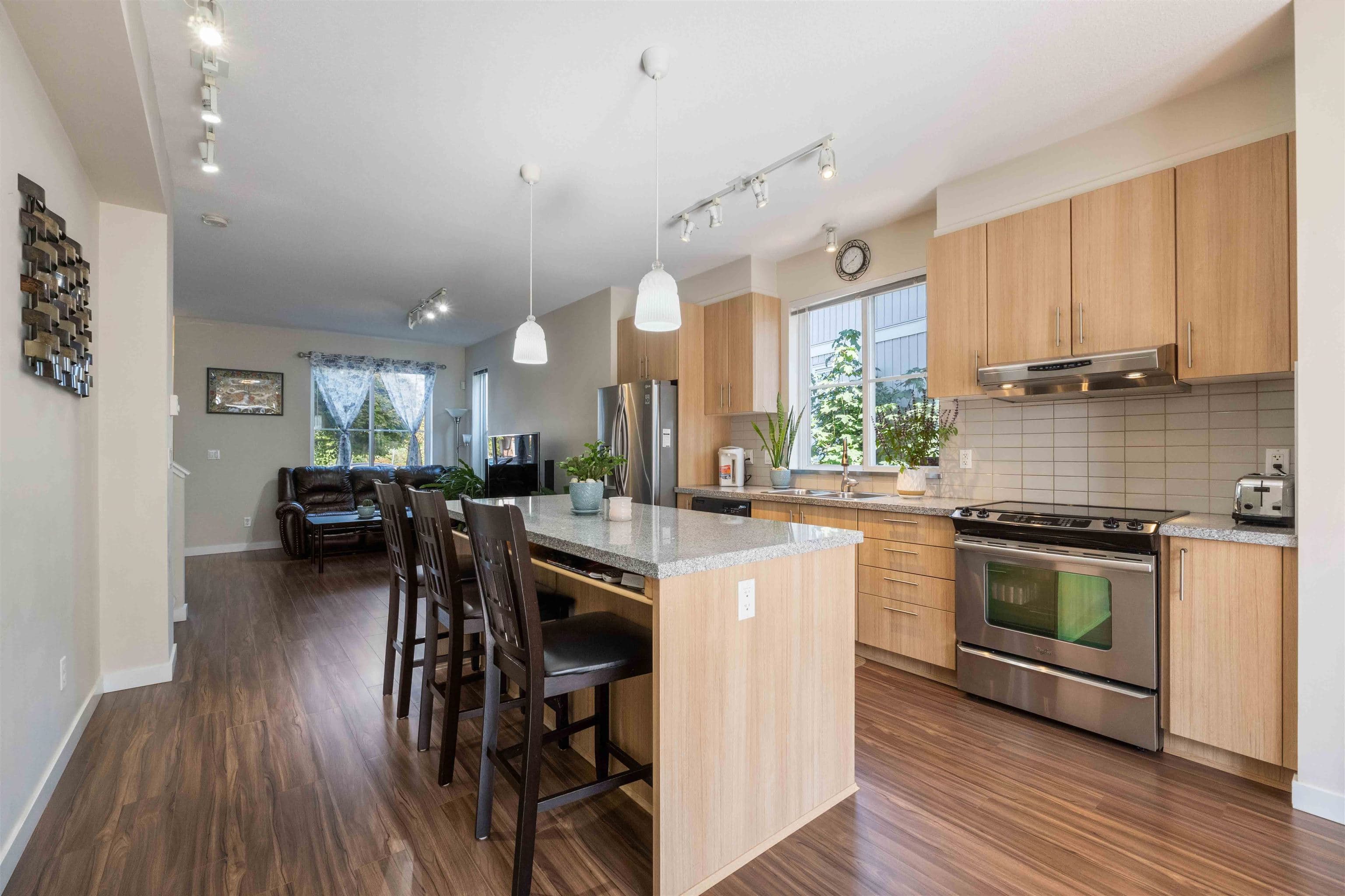 10 - 31032 Westridge Place, Abbotsford, V2T 0C6 — photo 2