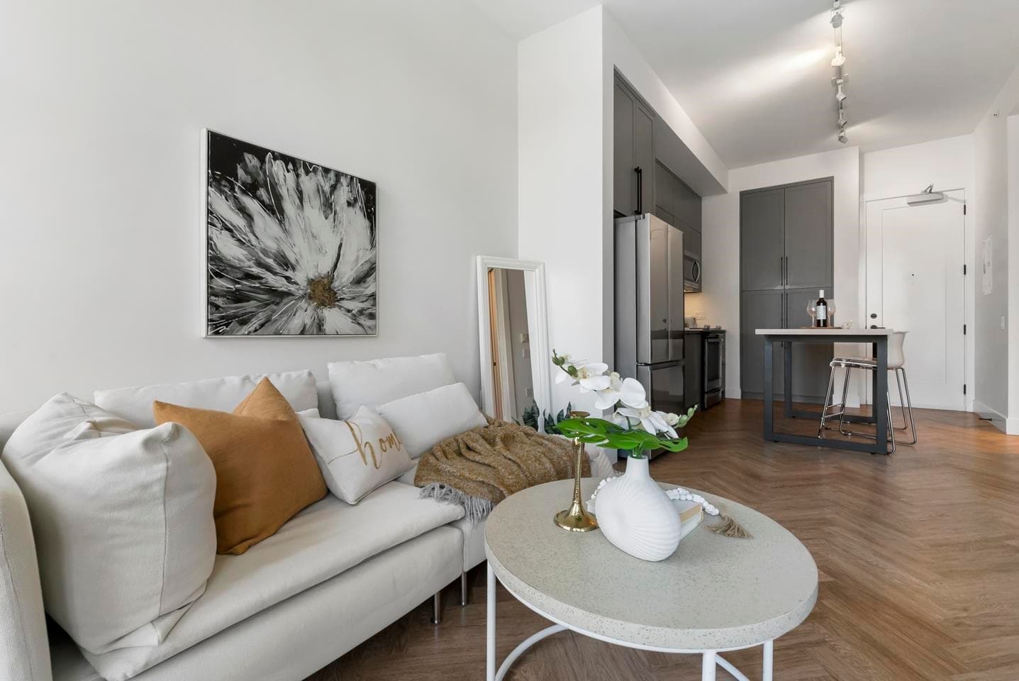 424 - 14968 101a Avenue, Surrey, V3R 0E8 — photo 4