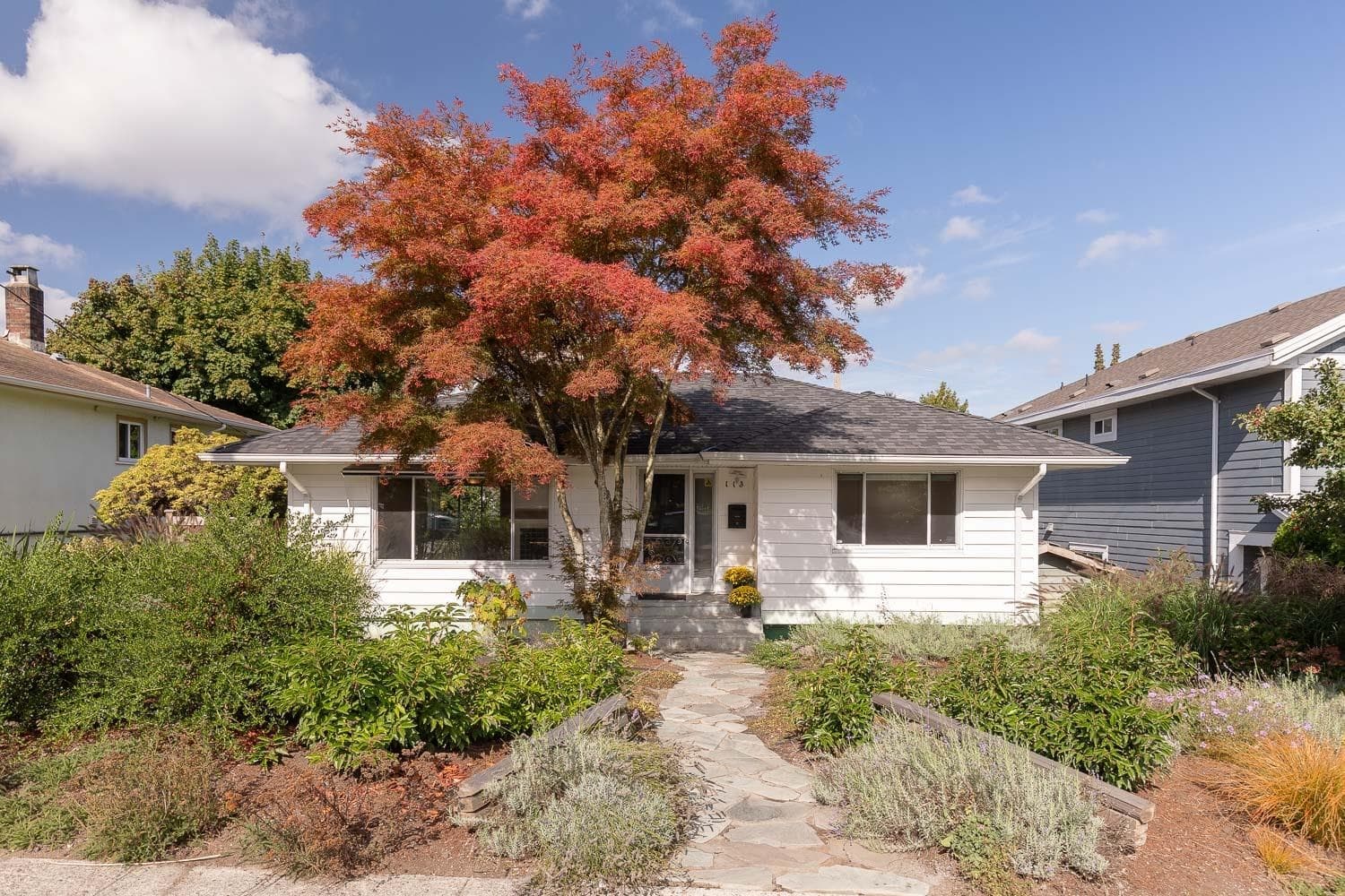 113 Eighth Avenue, New Westminster — sold