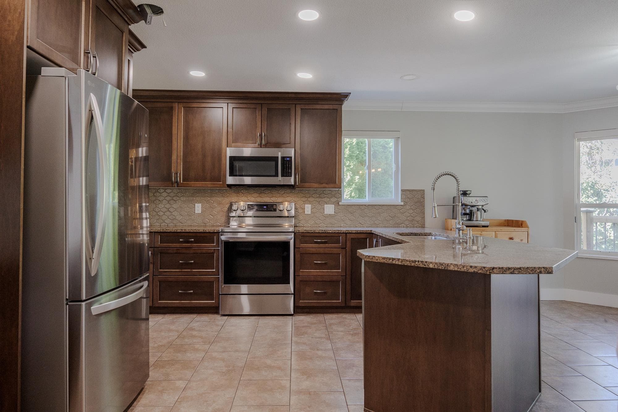 20763 91a Avenue, Langley, V1M 2P6 — photo 3