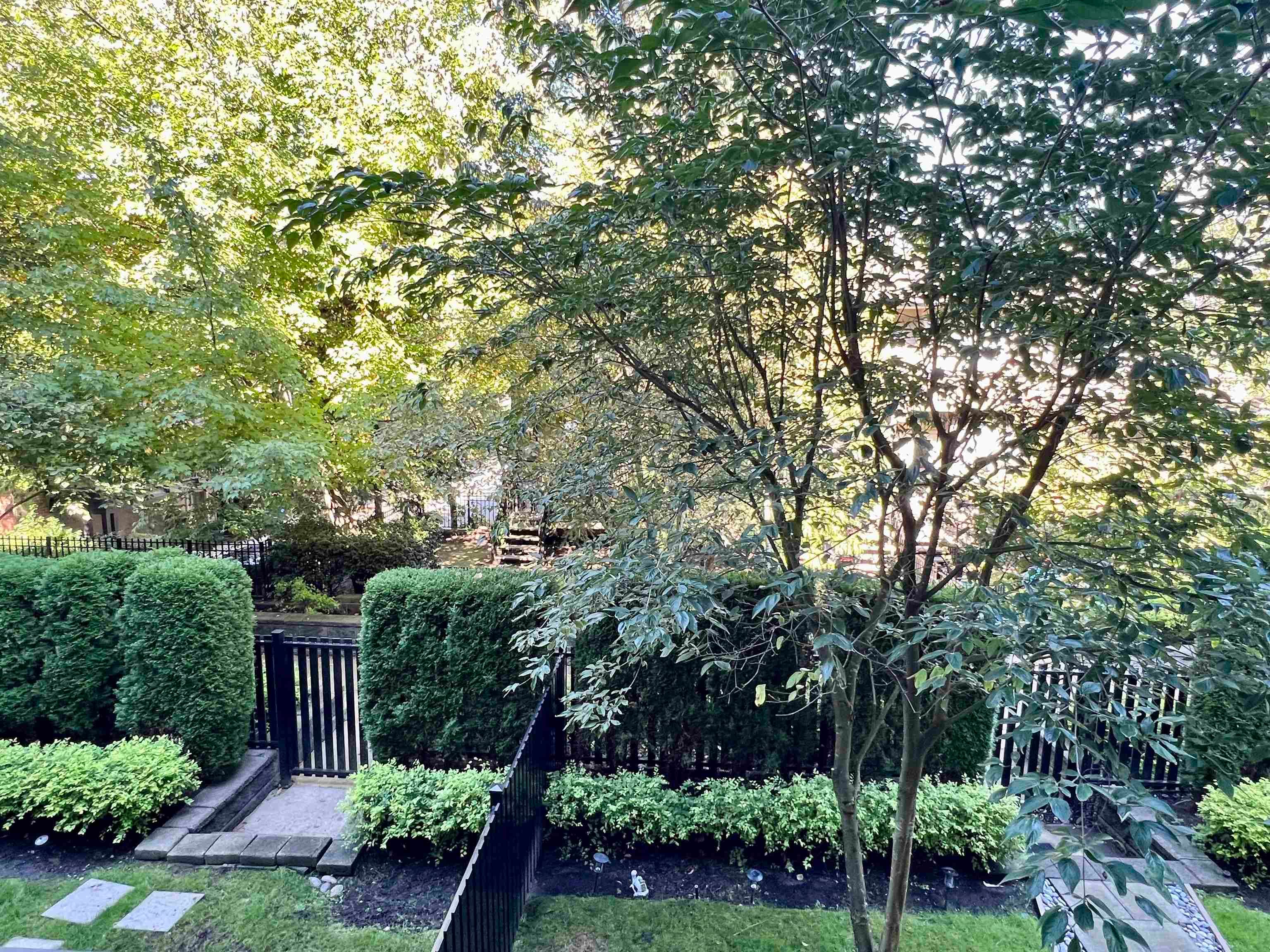 214 - 200 Klahanie Drive, Port Moody, V3H 5K7 — photo 5
