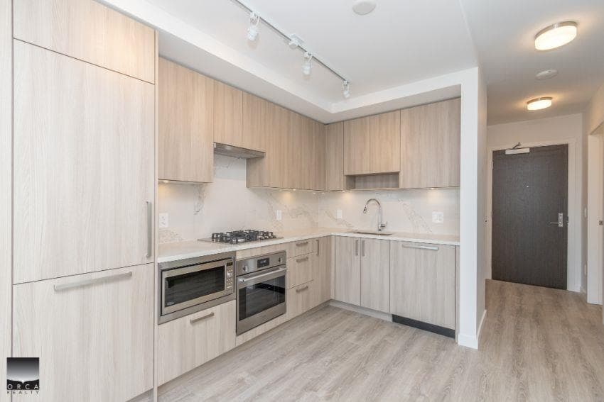 3610 - 13350 Central Avenue, Surrey, V3T 0S1 — photo 3