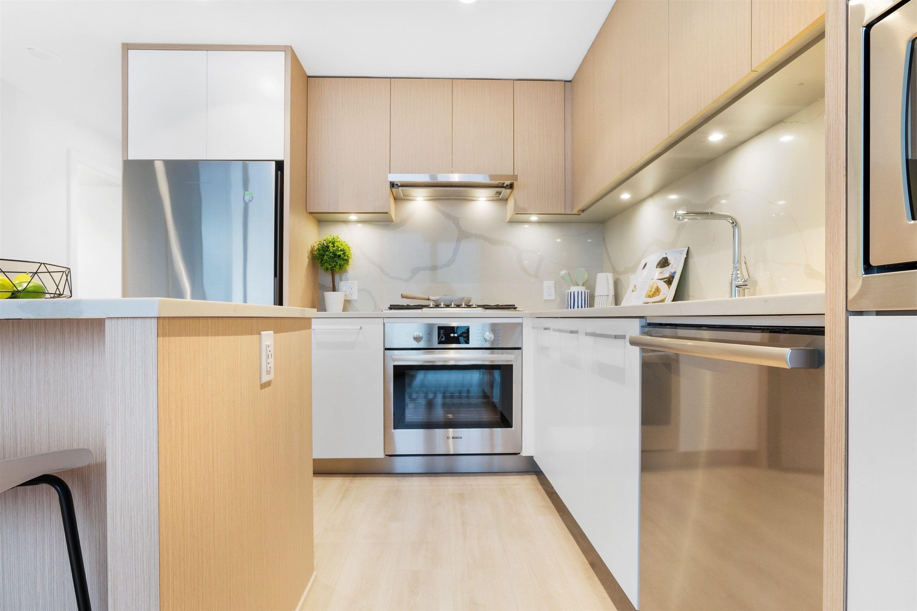 3607 - 567 Clarke Road, Coquitlam, V3J 0K7 — photo 2