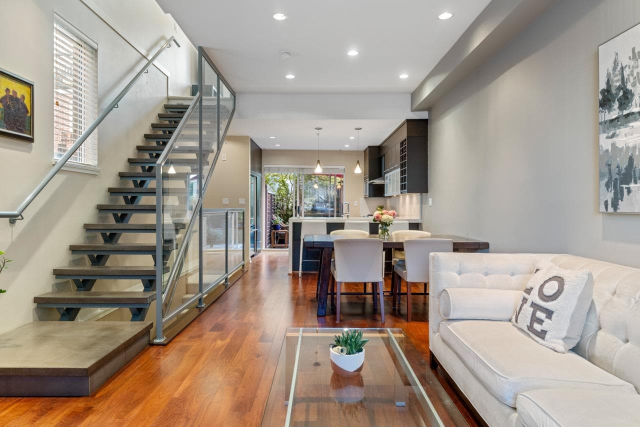 2168 W 8th Avenue, Vancouver, V6K 2A4 — photo 3