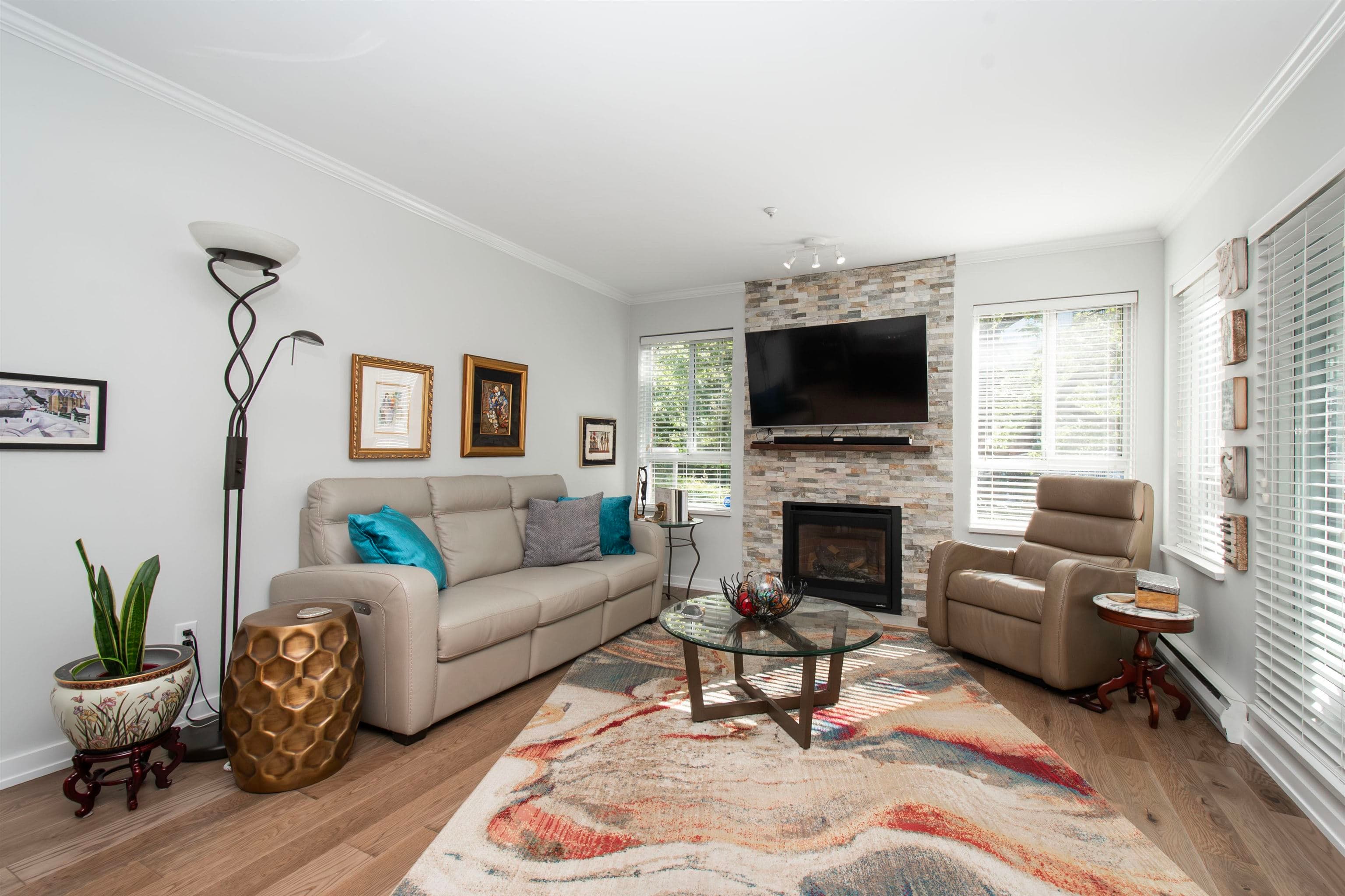 104 - 128 W 8th Street, North Vancouver, V7M 3M1 — photo 2