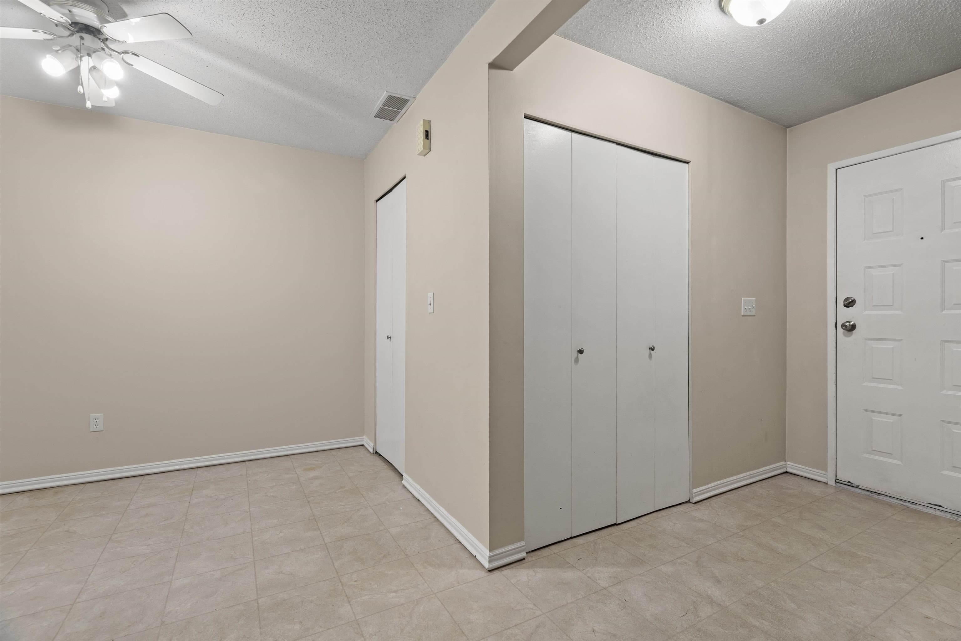 1012 - 34909 Old Yale Road, Abbotsford, V3G 2E7 — photo 3