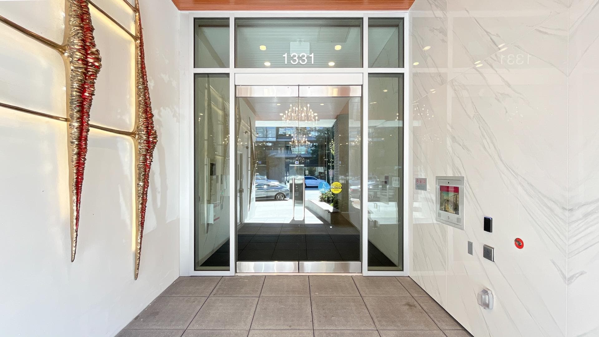 205 - 1331 Marine Drive, West Vancouver, V7T 1B6 — photo 3