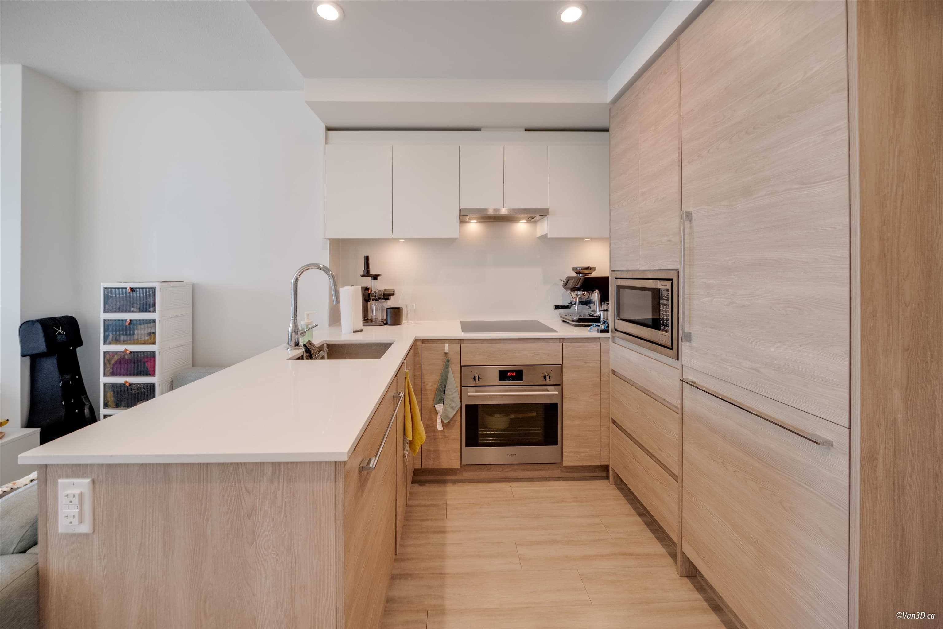 711 - 13615 Fraser Highway, Surrey, V3T 0P7 — photo 4