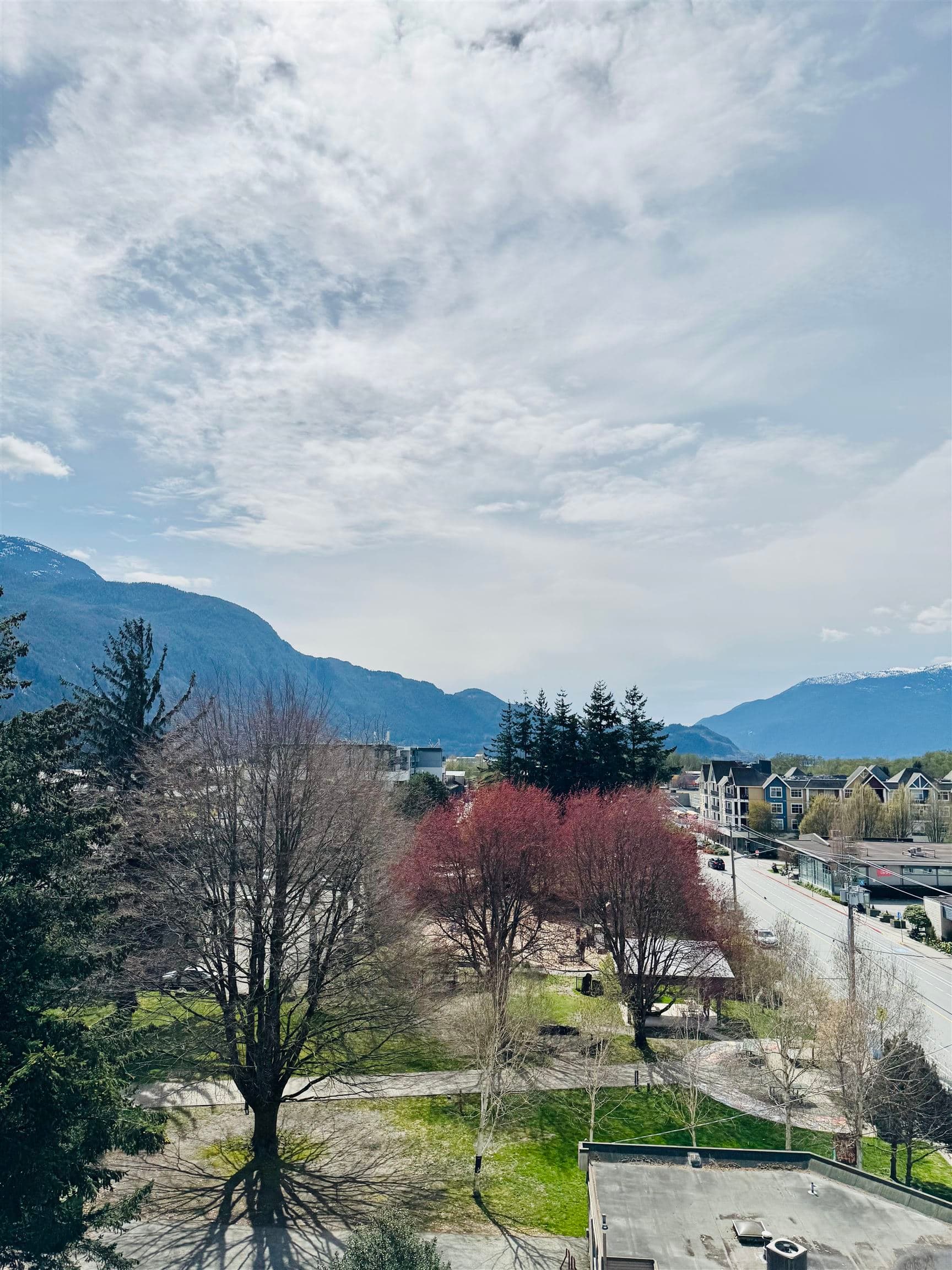 602 - 37994 Second Avenue, Squamish, V8B 0C3 — photo 1