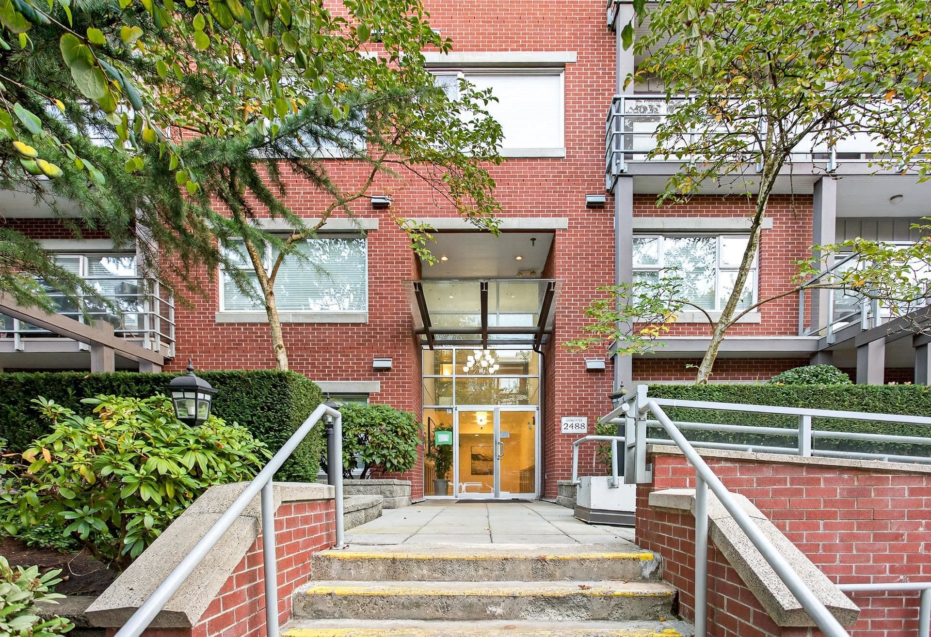209 - 2488 Kelly Avenue, Port Coquitlam, V3C 1Y4 — photo 3