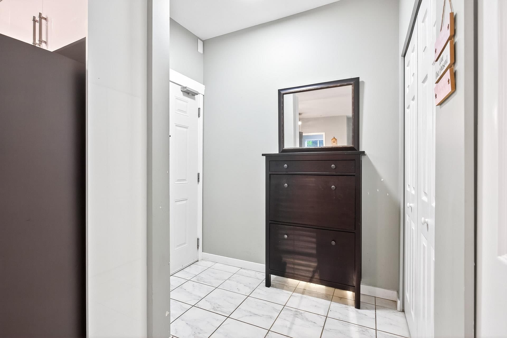 209 - 2488 Kelly Avenue, Port Coquitlam, V3C 1Y4 — photo 4