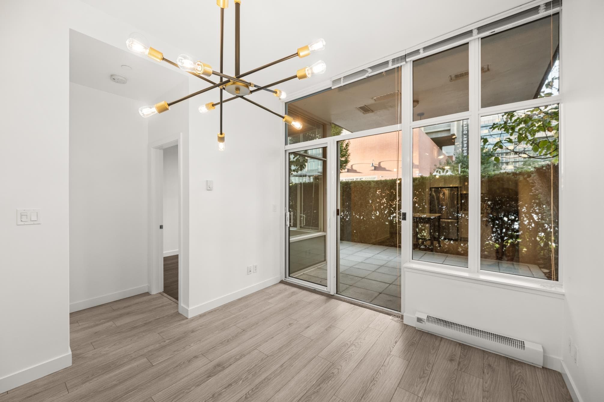 102 - 200 Nelson's Crescent, New Westminster, V3L 0H4 — photo 5
