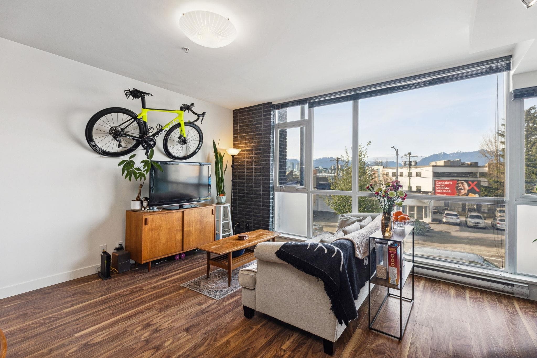 213 - 2511 Quebec Street, Vancouver
