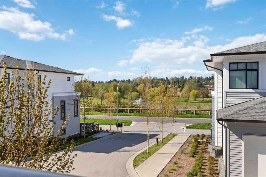 58 - 15255 Sitka Drive, Surrey, V3S 0B1 — photo 2