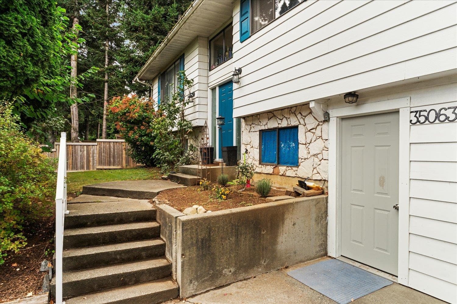 35063 Delair Road, Abbotsford, V3G 2E3 — photo 2