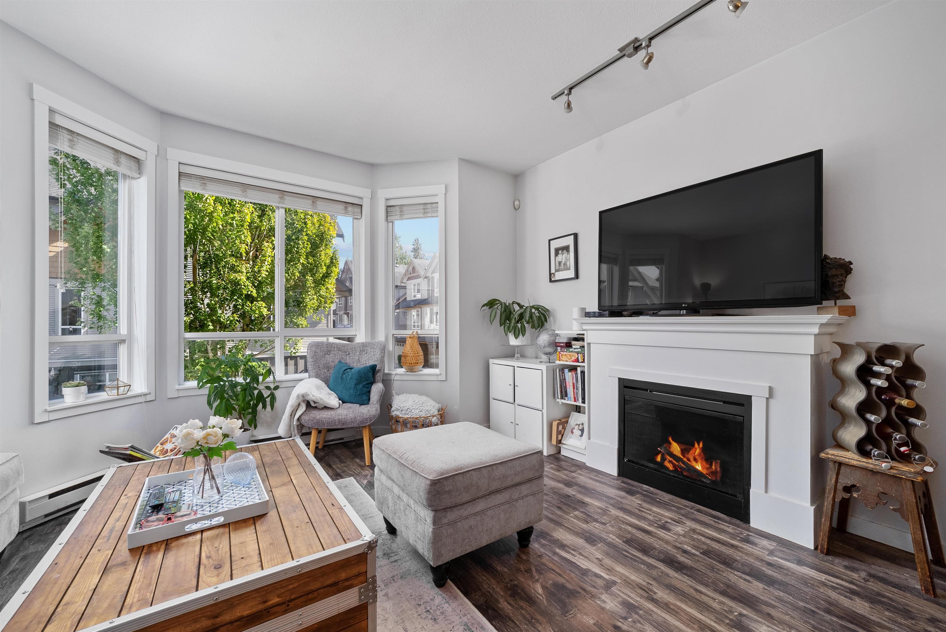 31 - 16789 60 Avenue, Surrey, V3S 1S8 — photo 1