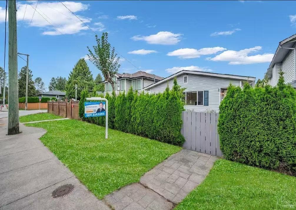 2585 Davies Avenue, Port Coquitlam, V3C 2J8 — photo 4