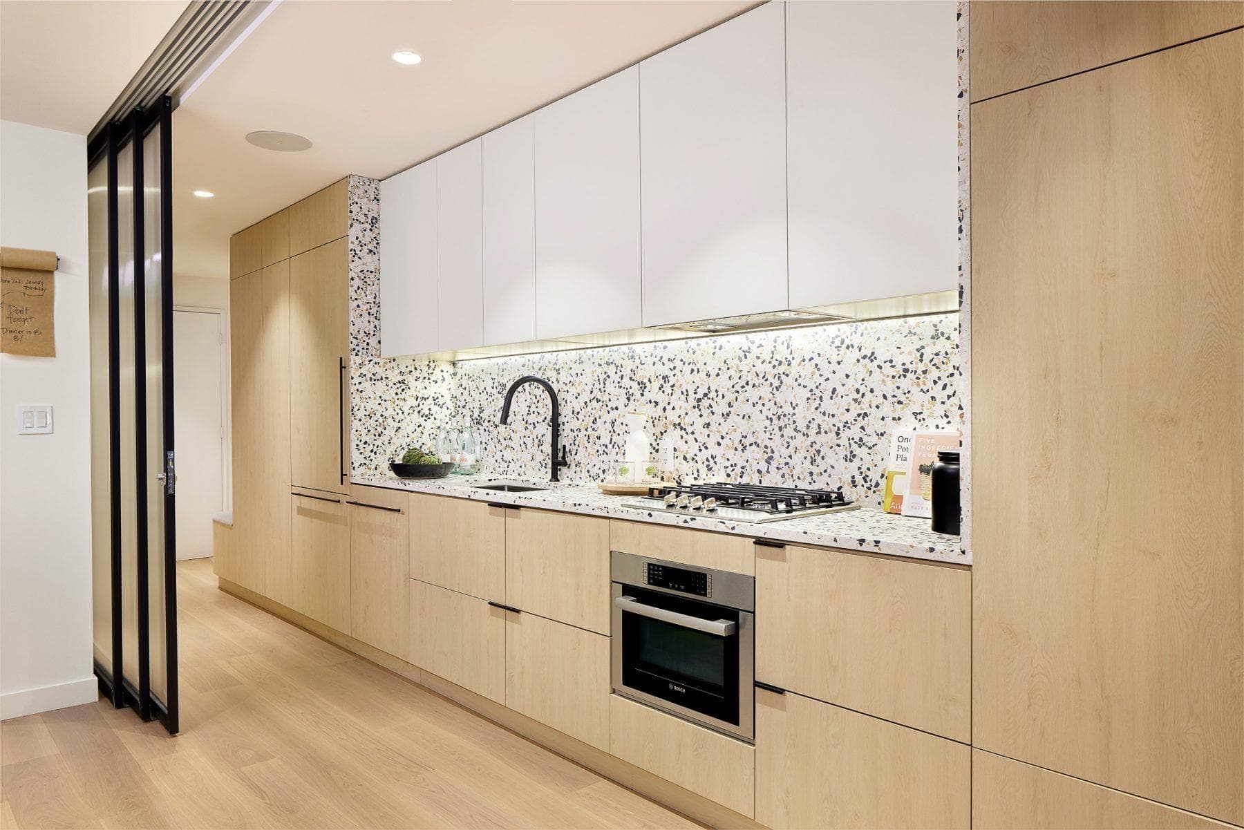 426 - 471 E Broadway, Vancouver