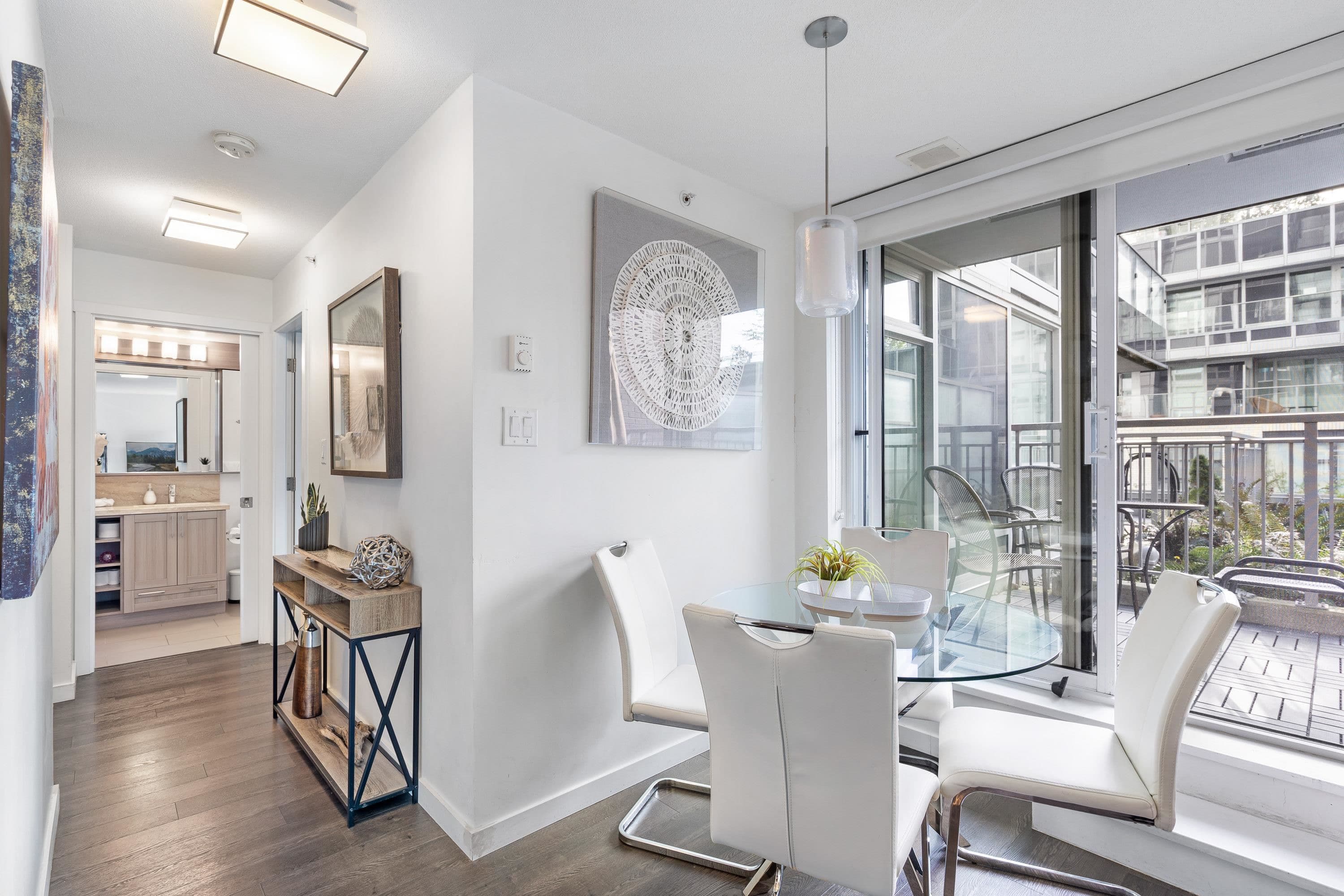 303 - 5665 Boundary Road, Vancouver, V5R 0E4 — photo 2