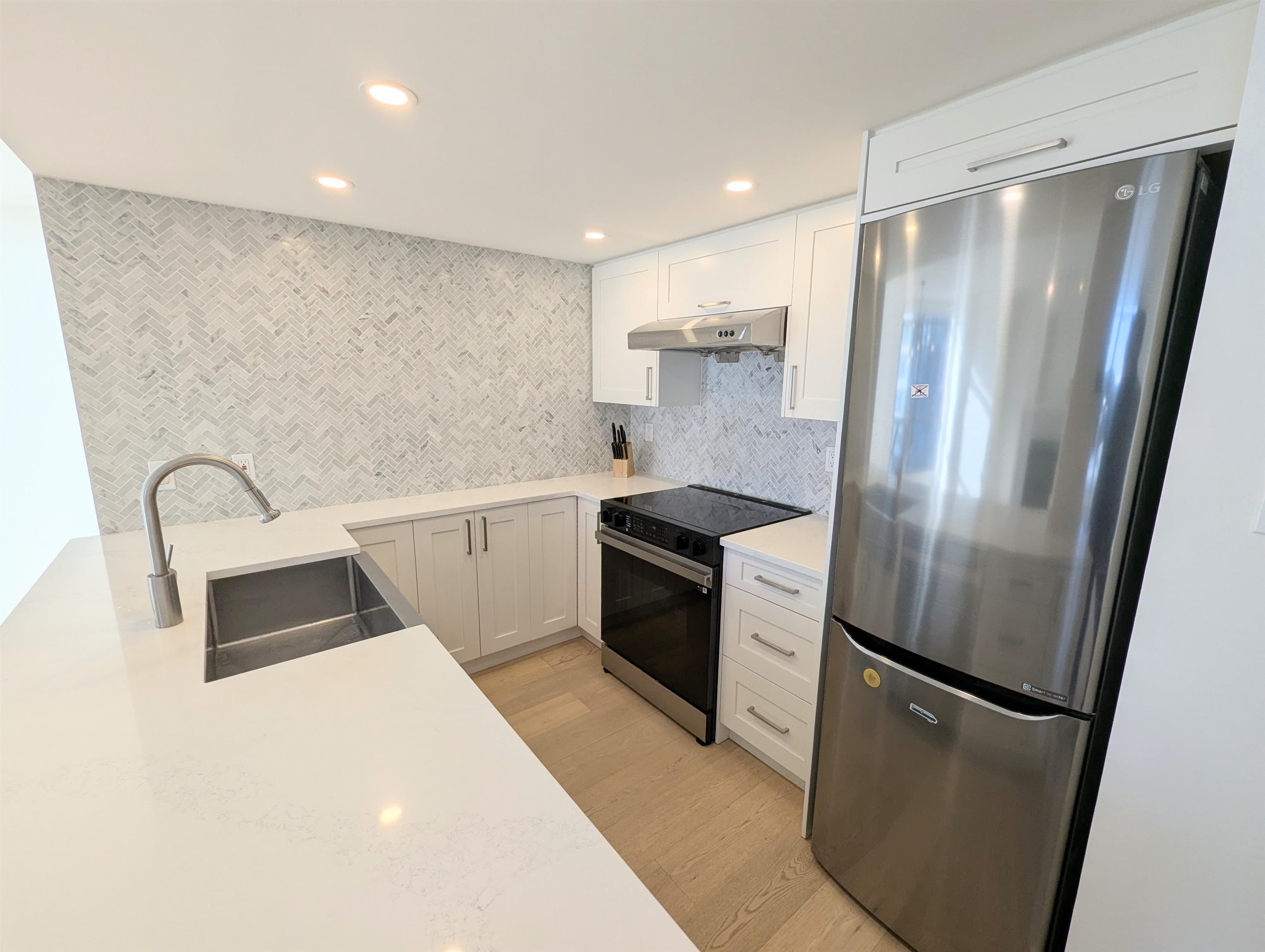 1903 - 867 Hamilton Street, Vancouver, V6B 6B7 — photo 5