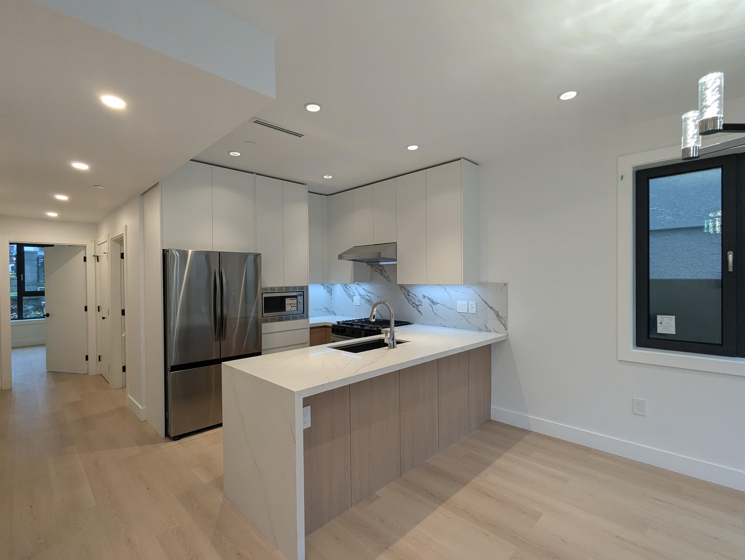 2 - 262 E 65th Avenue, Vancouver, V5X 2P4 — photo 4