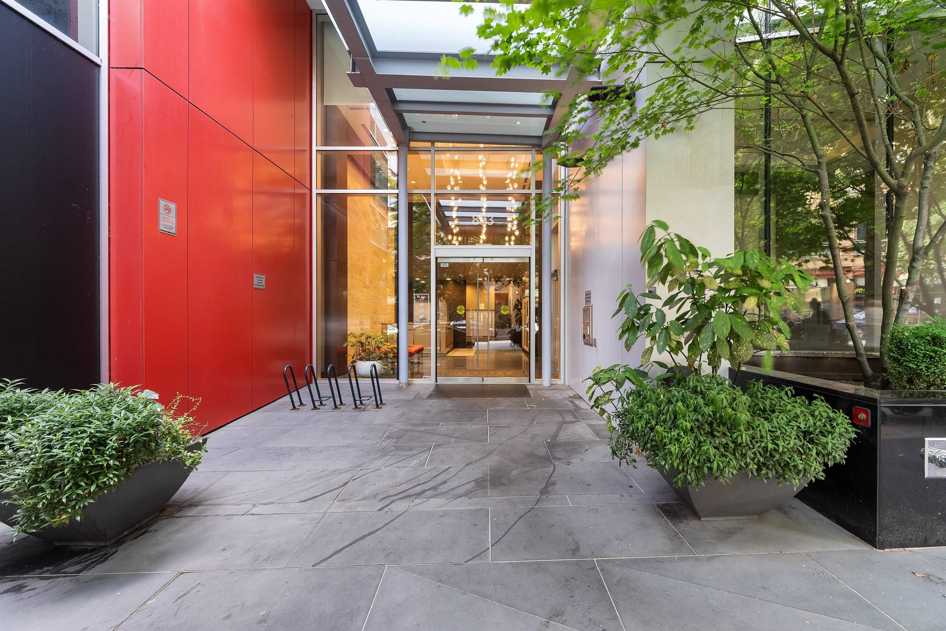 809 - 833 Homer Street, Vancouver, V6B 0H4 — photo 2