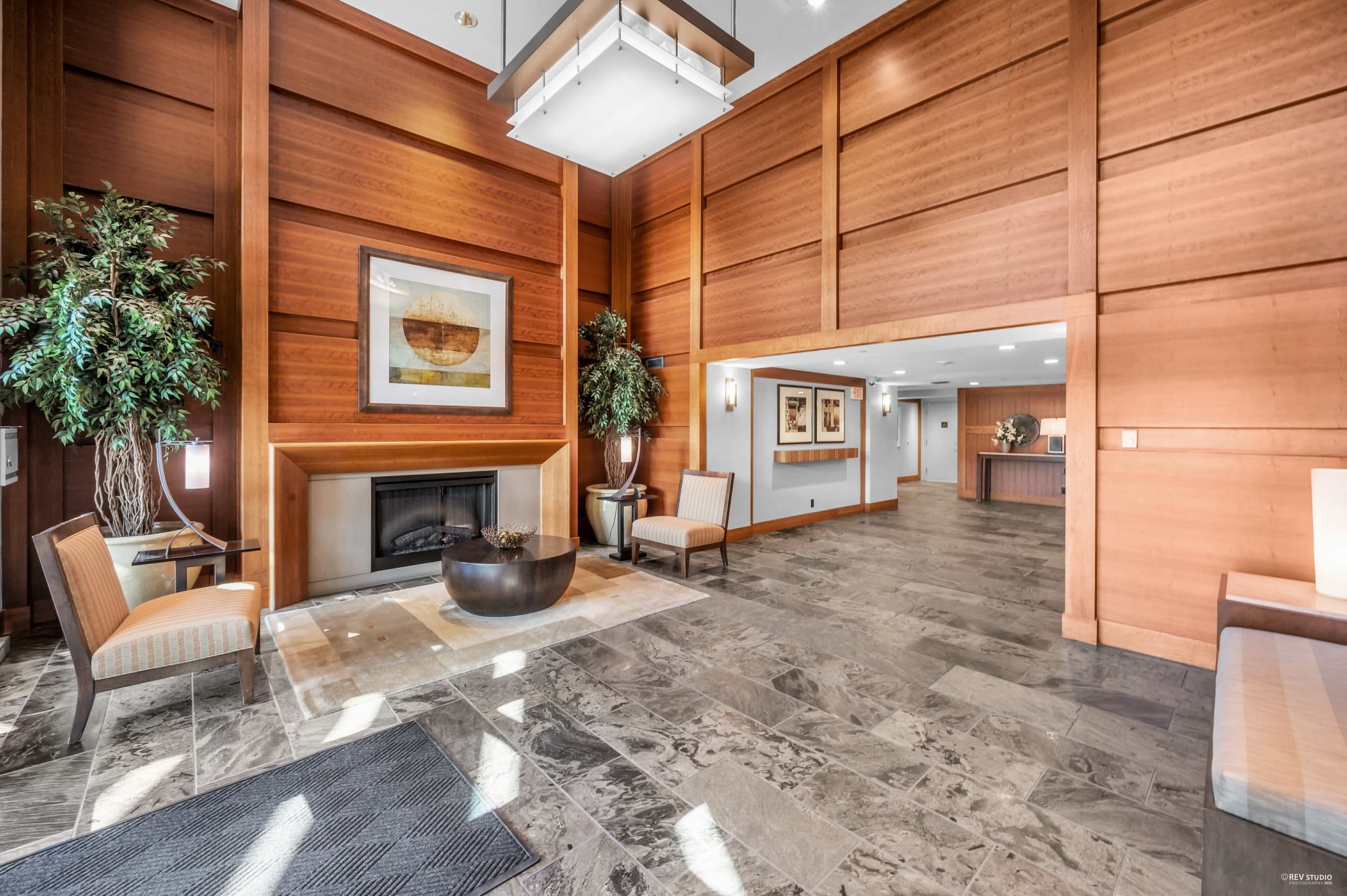 401 - 3315 Cypress Place, West Vancouver, V7S 3J7 — photo 3