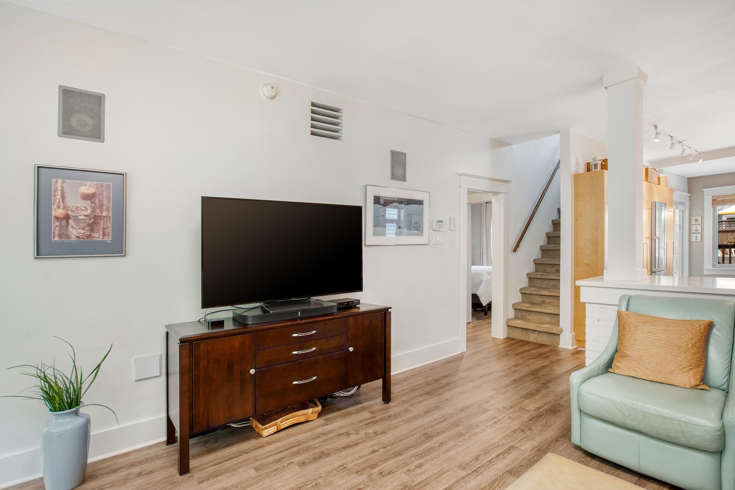 1351 Maple Street, Vancouver, V6J 3S1 — photo 3