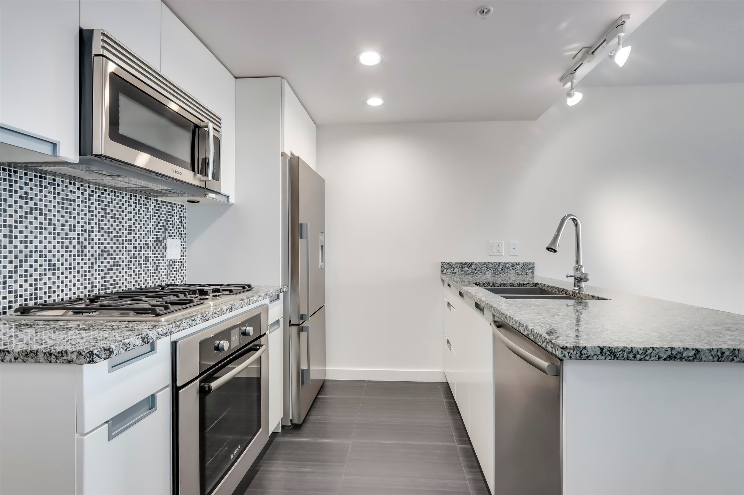 768 - 2080 W Broadway, Vancouver, V6J 1Z4 — photo 4