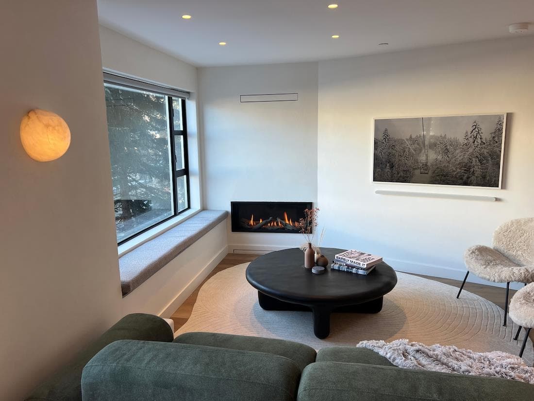 215 - 4360 Lorimer Road, Whistler, V8E 1A5 — photo 2